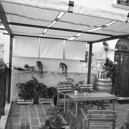 Casa Mila' Bed & Breakfast 4*